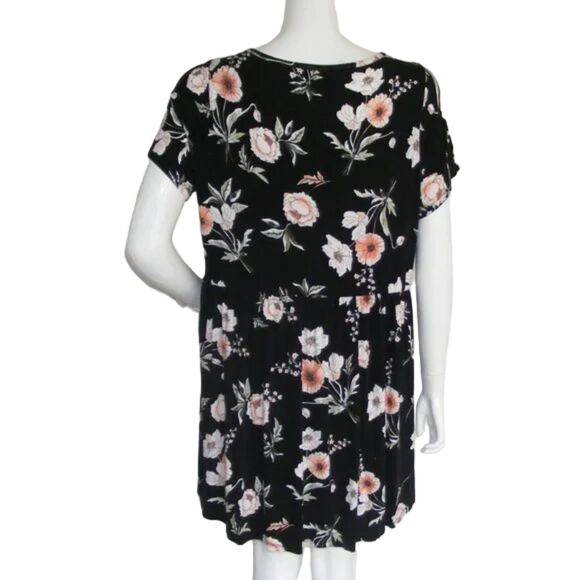 TORRID Top/Tunic, 1/1X, Black, Floral, Scoop neck, Short sleeves, Rayon - Picture 5 of 11